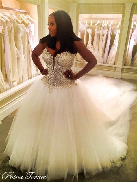 This is the perfect dress for an hourglass figure with flares at the bottom. Discount Bling Cathedral Train Wedding Dresses 2016 ...