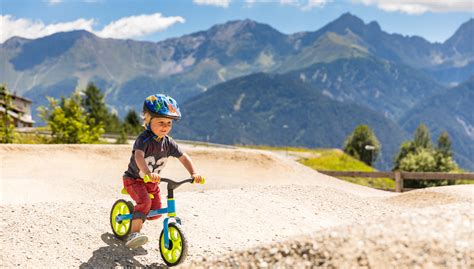 Die finanziellen leistungen aus arbeitslosengeld ii (hartz iv) setzen sich aus der regelleistung, den kosten für die unterkunft und einem eventuellen mehrbedarf zusammen. Biken mit Kindern - mtb travel