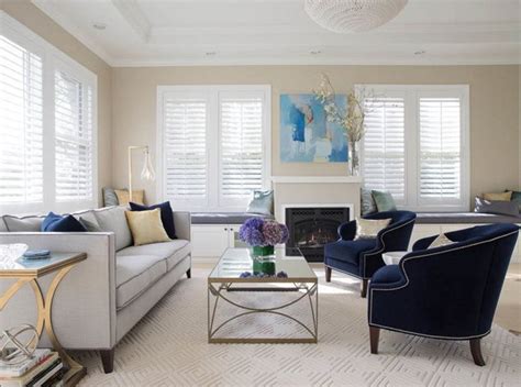 20 Appealing Living Rooms With Gold And Navy Accents Home Design