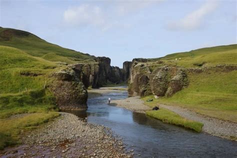 Fjaðrárgljúfur Visite Dans Ce Canyon Au Paysage Somptueux