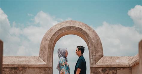 Orang saduki mengajukan pertanyaan tentang wanita yang suami pertamanya mati, kemudian suami keduanya juga mati, dan seterusnya sampai beberapa kali. Bersyukurlah Dengan KURNIAAN Allah, Jangan Sekali ...