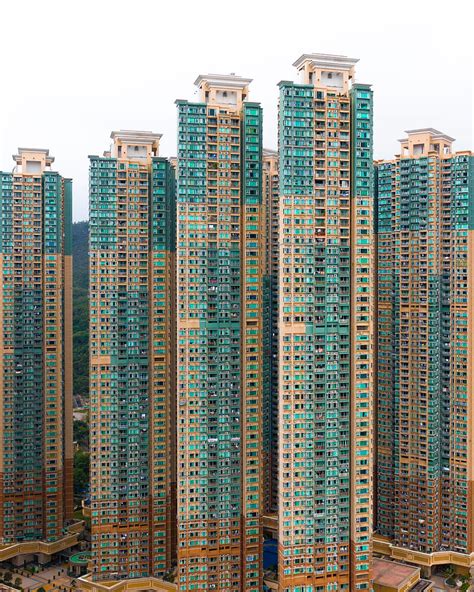 Brown High Rise Buildings During Daytime Hd Phone Wallpaper Peakpx