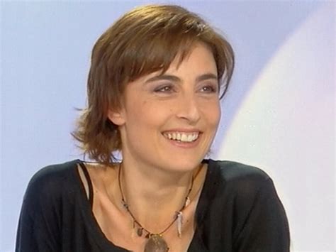 Pronunție de nathalie iannetta cu și mai mult de nathalie iannetta. Grb89 | Nathalie Iannetta, Capture TV, 27/04/2005 (1)