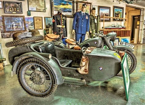 The bmw motorcycle, first launched in 1923, had broken the motorcycle speed record with a supercharged 750 in 1937, reaching 173.68 miles per hour. Pin on sidecars