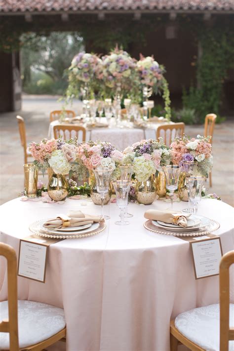 Centerpieces For Wedding Reception: A Guide To Beautiful Decor | The FSHN