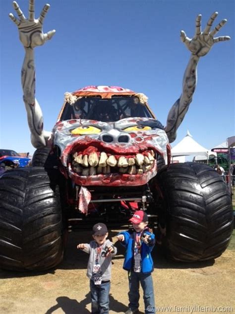 Scca regional las vegas bp. Monster Jam Zombie Truck | Monster Jam World Finals Las ...
