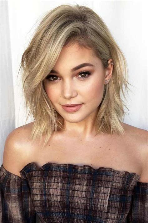 This is a great option if your hair feels heavy or if you simply want a change without sacrificing length. 10 Casual Medium Bob Hair Cuts - Female Bob Hairstyles 2021
