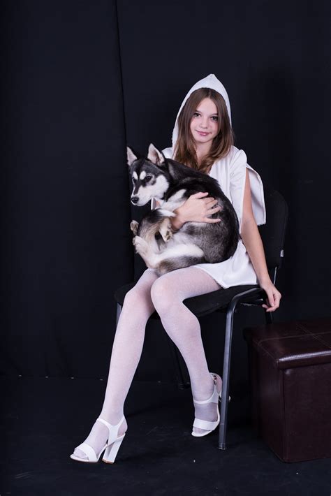 Lola Brima Models Cute White Dress Fashionblog