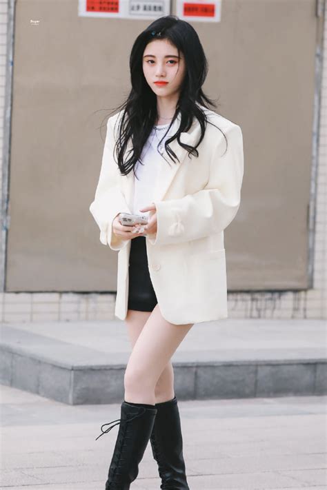Phật thích ca mâu ni có lần thuyết giảng: Fan nghi vấn Cúc Tịnh Y để Trương Triết Hạn làm ảnh nền đ ...