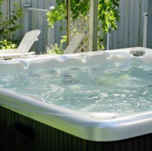 Once your hot tub is empty, it's time to go in with a soft cloth and cleaner. What To Do About Cloudy Hot Tub Water | Beachcomber ...