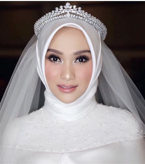 Pin Di Muslim Bridal Looks Hijabi Brides