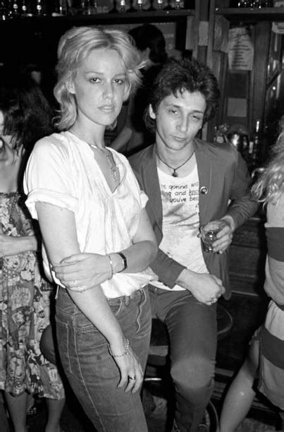 Cyrinda Foxe And Johnny Thunders All Music Rock Music Famous Groupies