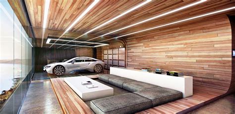 The two story family room is open to the kitchen and breakfast. Zijn dit de mooiste garages ter wereld?
