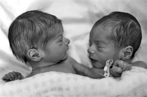 Kims Positive And Natural Twins Birth Story Conquering Motherhood