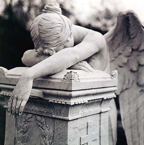 Weeping Angel Angel Sculpture Angel Statues Cemetery Angels