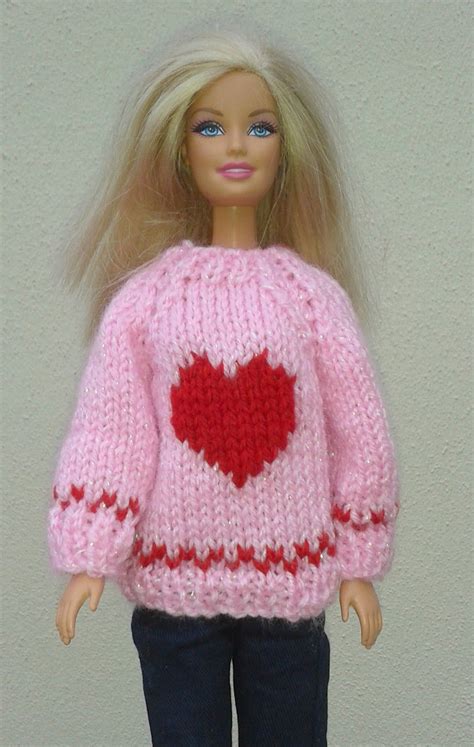 a blog about making barbie knitted and crochet clothes and other crafty items barbie knitting