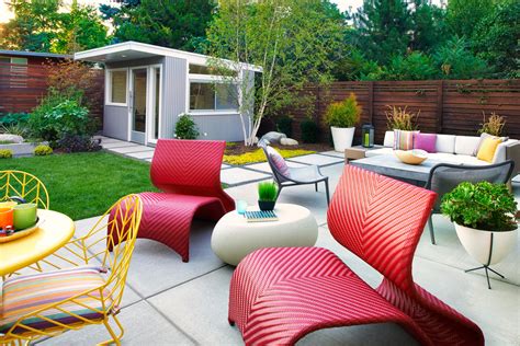16 Exceptional Mid Century Modern Patio Designs For Your Outdoor Spaces