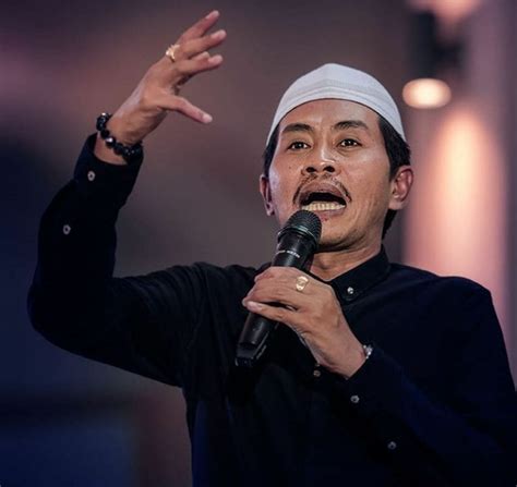 By v is my name 41. KH Anwar Zahid: Jangan Mudah Menuduh Kafir | IslamRamah.co