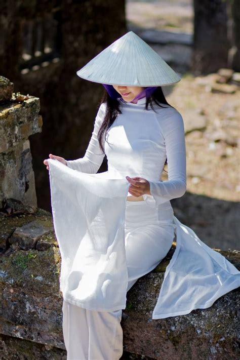 Ao Dai Hue Photography By Trần Quân Ao Dai Vietnamese Long Dress Vietnamese Traditional Dress