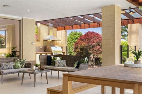 Find 25 photos of the 3628 castle hills drive home on xome. Real Estate For Sale - 17 Kingscott Place - Castle Hill , NSW