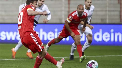 Im frankfurter mittelfeld war younes zuletzt nur noch zweite wahl. Fußball-Bundesliga: Schalke spielt besser, aber verliert ...