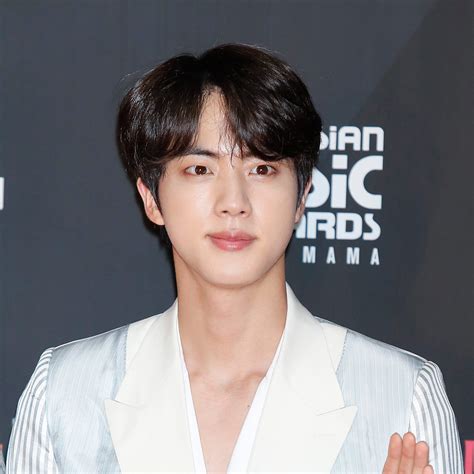With tenor, maker of gif keyboard, add popular bts jin animated gifs to your conversations. BTS: Neue Solo-Single von Jin | BRAVO