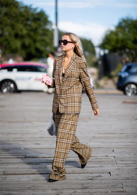 In A Boxy Cut A Plaid Suit Takes On A More Contemporary Feel How To Wear Plaid 2018