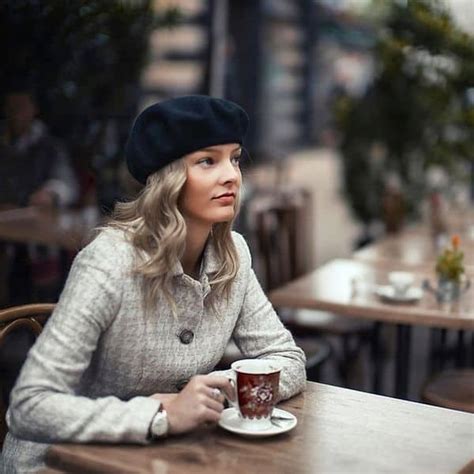 How To Wear A French Beret Like Parisians Discover Walks Blog