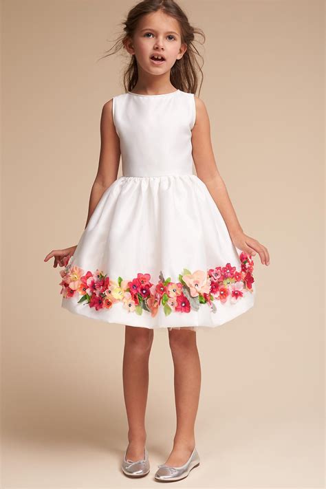 11 Cute Flower Girl Dresses For Any Type Of Wedding Little Girl