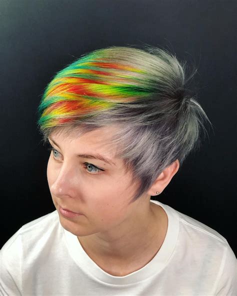 10 Trendy Pixie Haircuts And Color 2021 Women Very Short Hairstyle