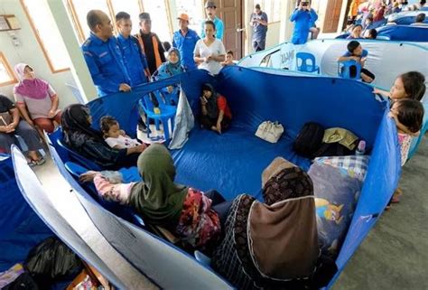 Sarawak, dan penjawat awam pans di unit sumber manusia negeri sarawak, dan kepakaran. Banjir Sarawak: Jumlah mangsa dipindahkan menurun kepada ...