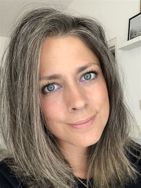 Growing Out Grey Hair With Highlights Fashion Style