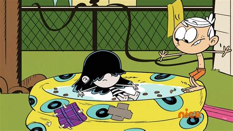 Lucy And Lincoln At The Pool The Loud House Know Your Meme