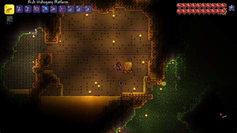 Terraria How To Summon And Defeat The Queen Bee