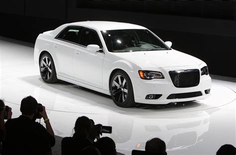 CHRYSLER 300 SRT8 specs & photos - 2011, 2012, 2013, 2014 ... View similar cars and explore different trim configurations.