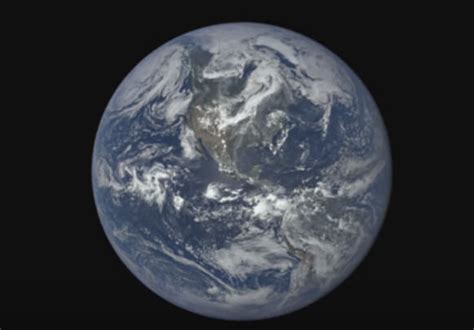 3000 Shot Timelapse Shows 1 Year On Earth 1 Million Miles From Our