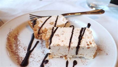 Il limoncello con i limoncello con limoni verdi siciliani è molto semplice e veloce da preparare. La ricetta del semifreddo al torroncino: un dolce morbido ...