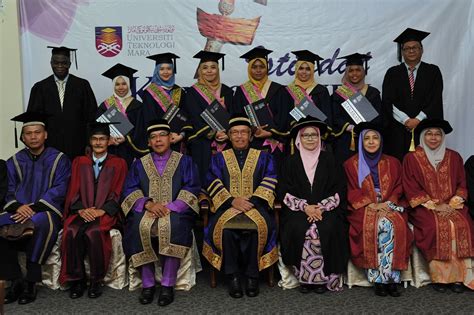 The universiti teknologi mara (uitm) is one of malaysia's largest universities. Universiti Teknologi MARA (UiTM) Университет Технологии ...