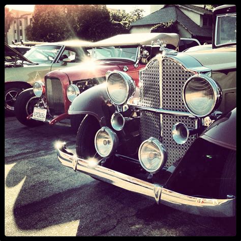 Classic Car Night at Bob's Big Boy - No Back Home