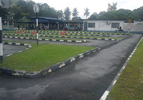 Maybe you would like to learn more about one of these? Pusat Latihan Memandu Seksyen 4 Tambahan: 2011