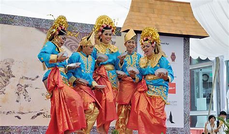 Tari Pingan Tarian Tradisional Dari Provinsi Kalimantan Barat Cinta