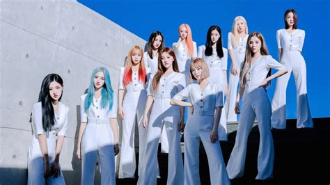 The Girls Of Loona Release A Fresh New Group Concept Photo For Their