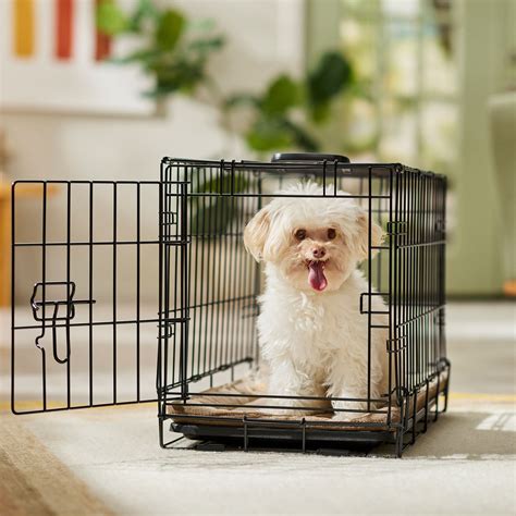 Frisco Heavy Duty Fold And Carry Single Door Collapsible Wire Dog Crate