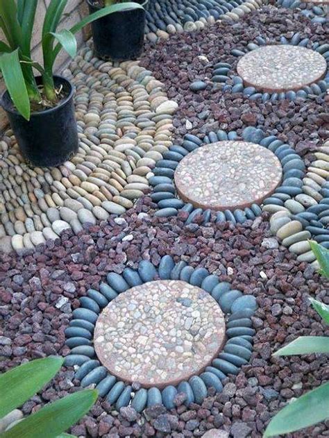 20 Cool Diy Ideas To Spice Up Garden With Pebbles Art Rock Garden