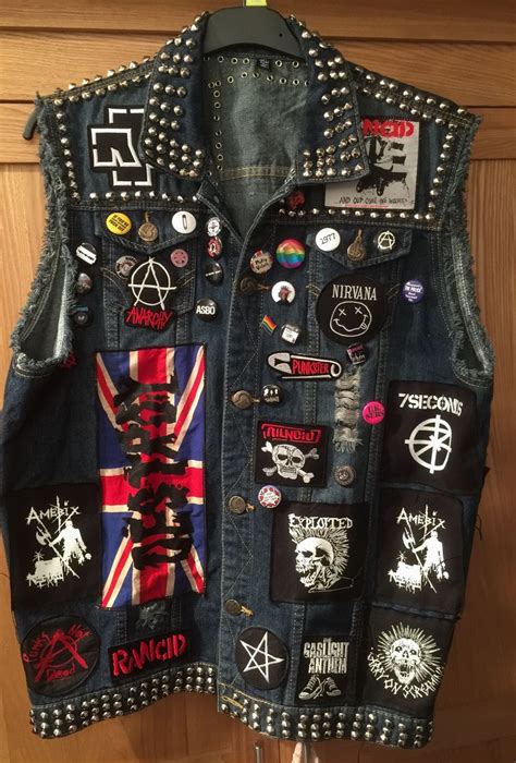 Pin By Sheen On Thrift Shop Outfit Ideas Punk Outfits Punk Jackets