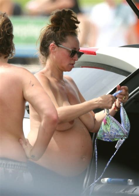 Camilla Francks Topless And Pregnant Bondi Beach Jan Pics