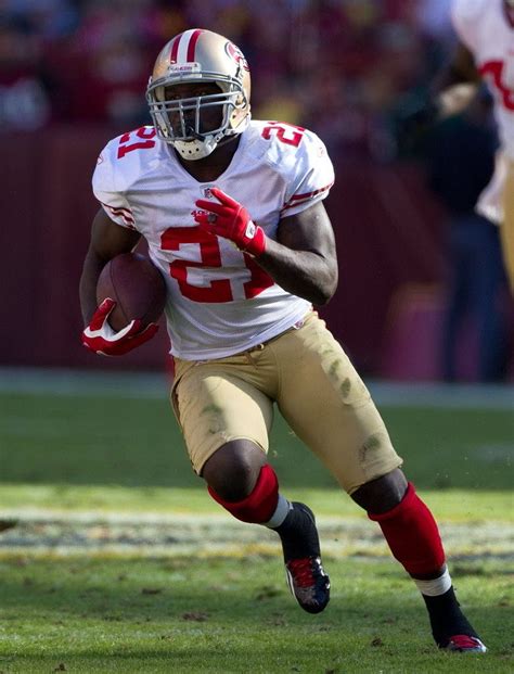 San Francisco 27 Ny Giants 20 Frank Gore Departs But 49ers Hang On