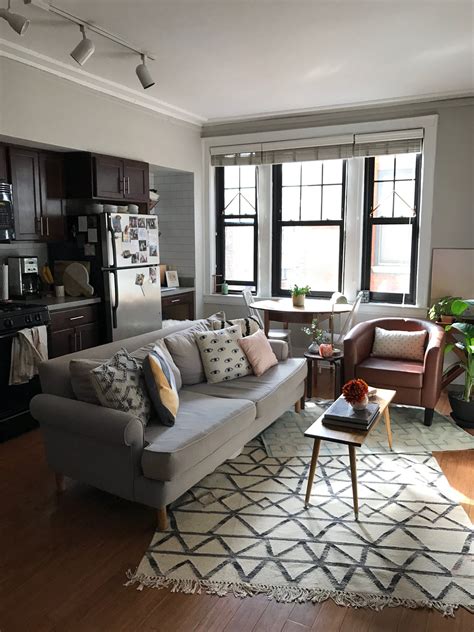 See more ideas about apartment layout, small apartments, apartment decor. A Smart Layout Makes This Studio Feel Big and Bright ...
