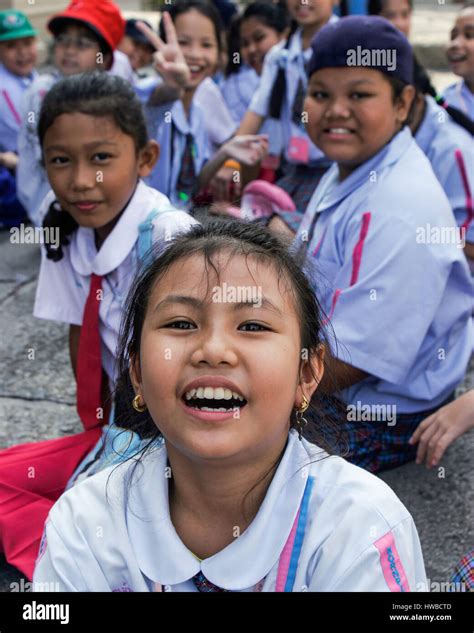 Thailand Bangkok Schoolgirl Stockfotos And Thailand Bangkok Schoolgirl