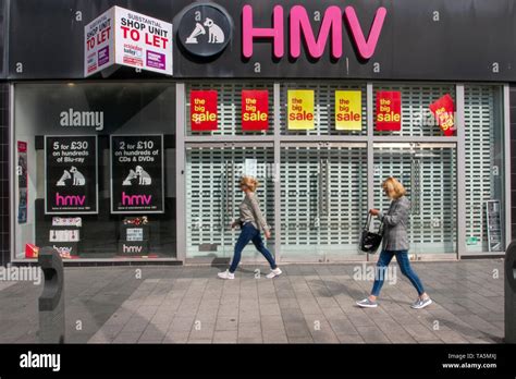 Hmv Store Closing Down Hi Res Stock Photography And Images Alamy